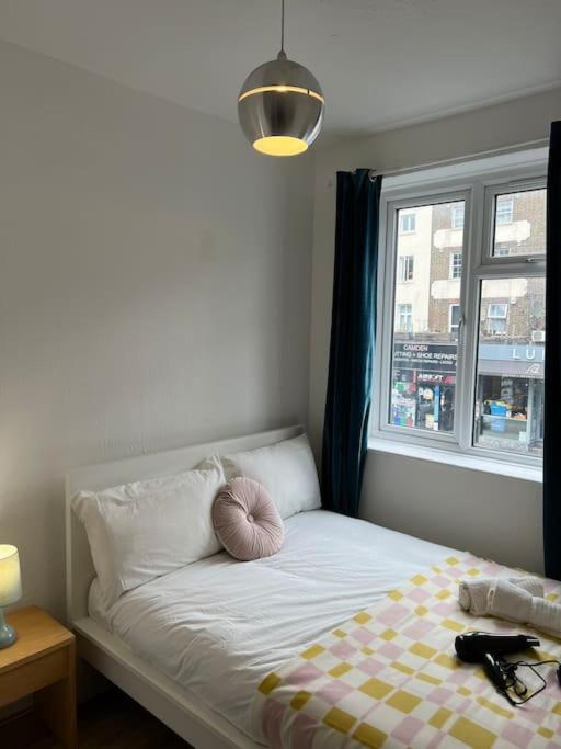 Lovely 4 Bedroom Spacious House In Camden Town-central Holiday home *